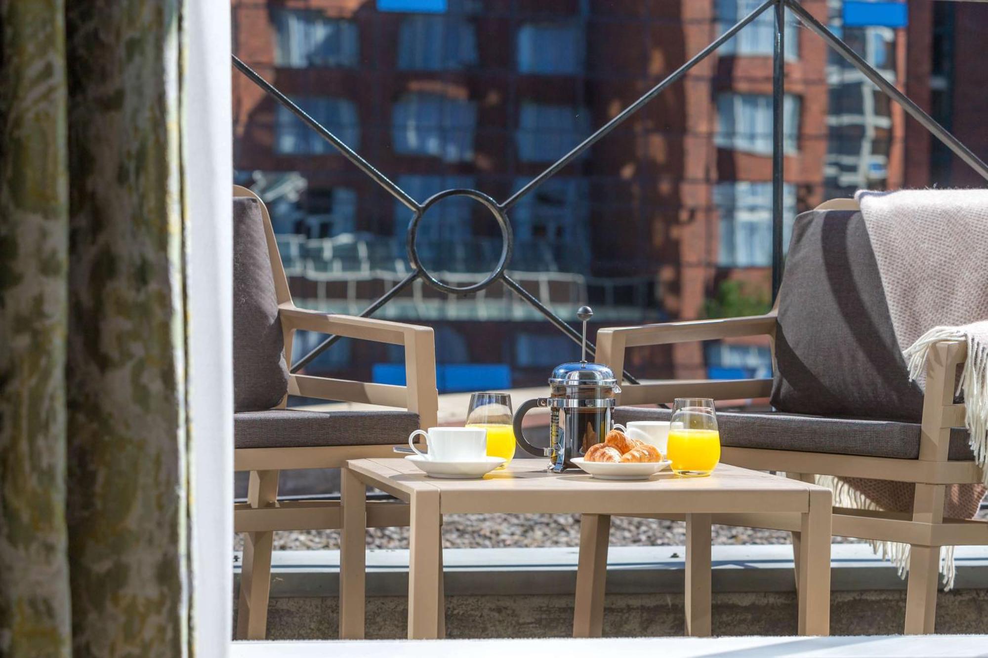 Conrad Dublin Hotel Exterior foto